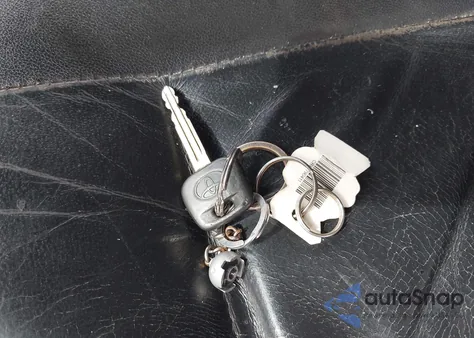 2005 Toyota Tacoma z USA, uszkodzony, nr VIN 5TENX22N25Z141925